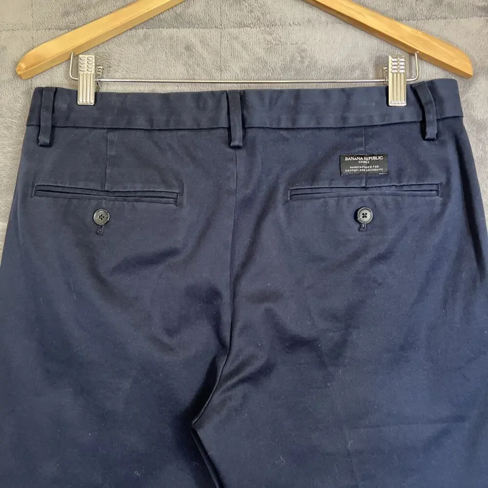 Banana Republic Navy Chinos - Picture 5 of 12